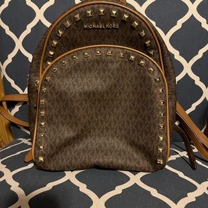 Michael kors back pack